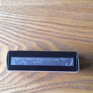 Beach bronze lip gloss